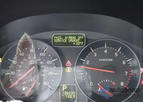 2008 Volvo C30 T5 R-Design/T5 Version 1.0/T5 Version 2.0 z USA, uszkodzony, nr VIN YV1MK672682050630